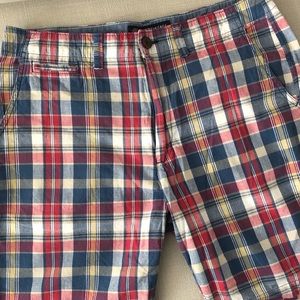 American Eagle | plaid shorts
